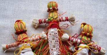 Différents modèles de robes au crochet : été, plage, soirée et mariage, pour une silhouette standard et pour les femmes obèses : schémas et description de l'avancement des travaux sont joints